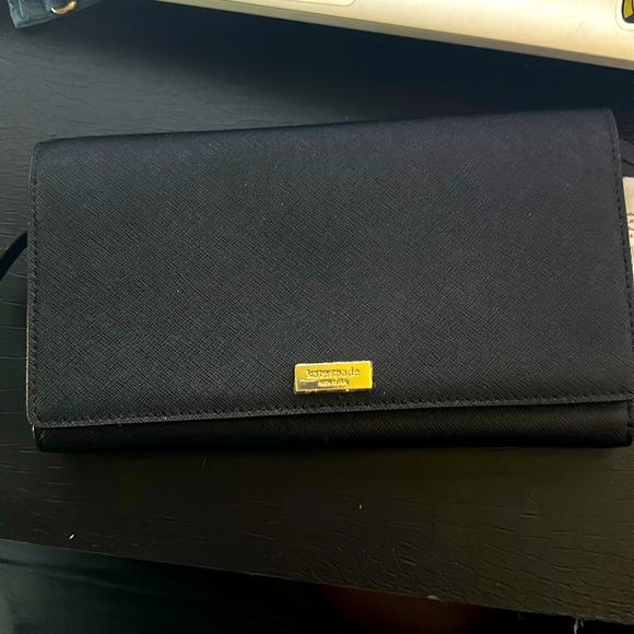 New with tags Kate spade wallet - Picture 1 of 5